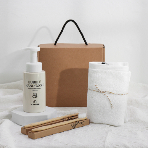 �ǹٱ� �ڵ���� + �ڵ�Ÿ�� + �볪��ĩ�� 4�� ��Ʈ